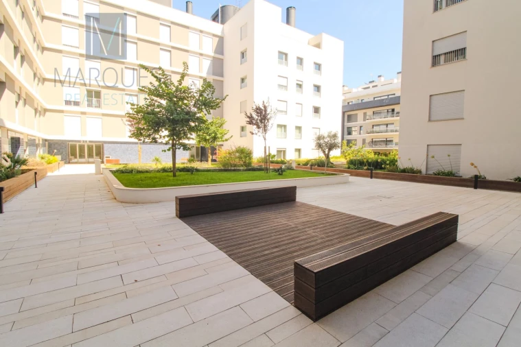 Apartamento T2 para Venda em Seixal, Arrentela e Aldeia de Paio Pires Foto 30