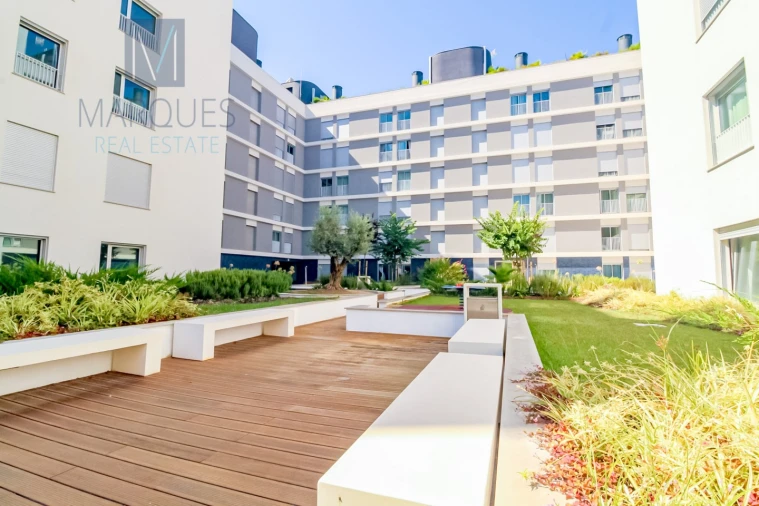 Apartamento T2 para Venda em Seixal, Arrentela e Aldeia de Paio Pires Foto 31