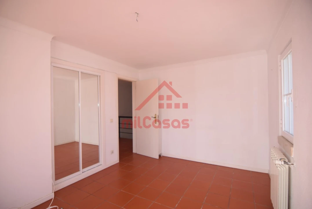 Moradia T3 para Venda em Carvoeira Foto 16