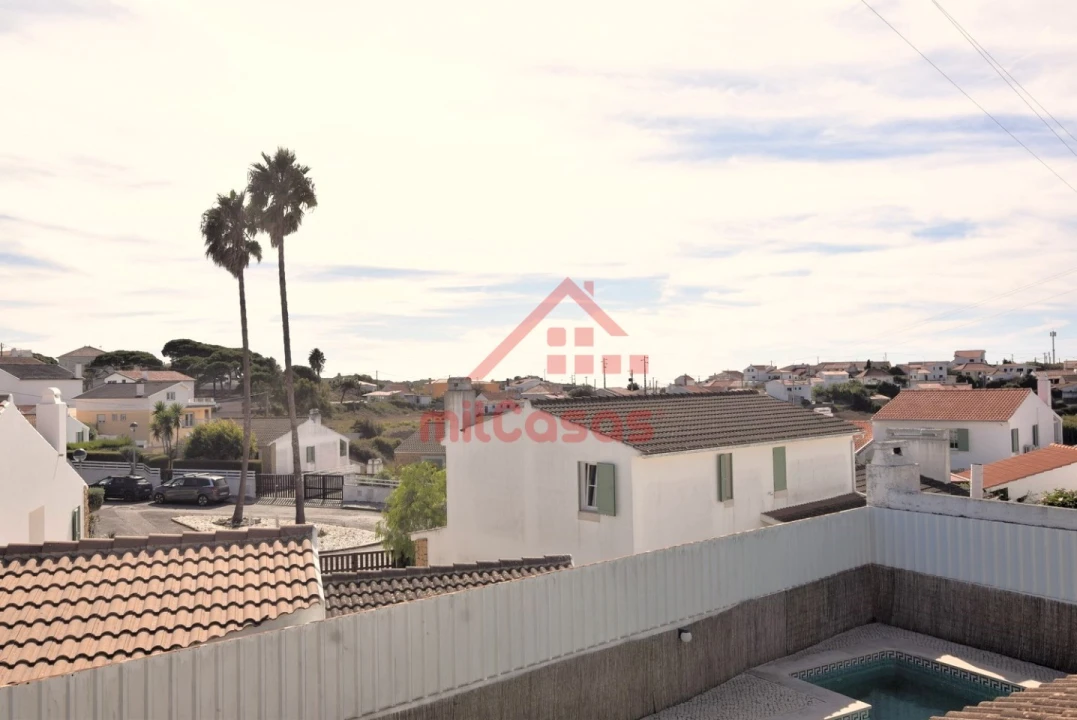 Moradia T3 para Venda em Carvoeira Foto 27