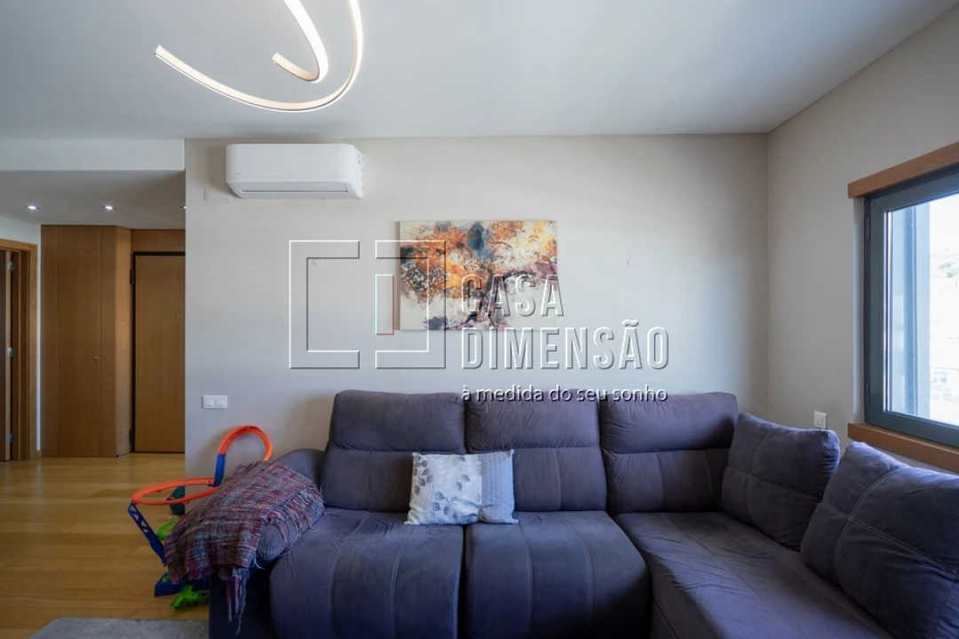 Apartamento T2 para Venda em Venteira Foto 12