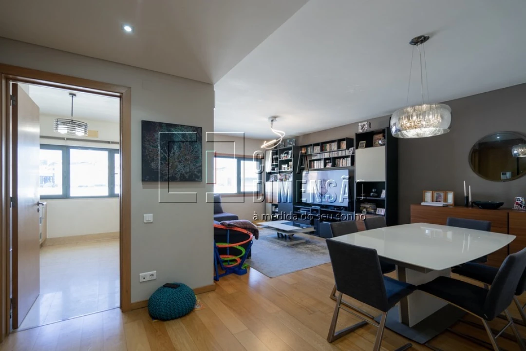 Apartamento T2 para Venda em Venteira Foto 21