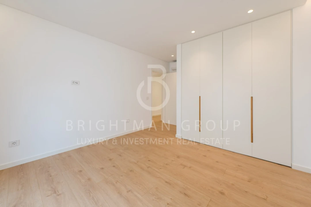 Apartamento T3 para Venda em Carcavelos e Parede Foto 17