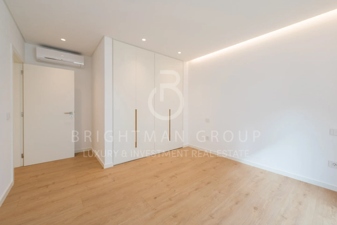 Apartamento T3 para Venda em Carcavelos e Parede Foto 18