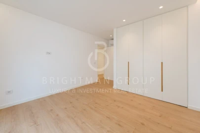 Apartamento T3 para Venda em Carcavelos e Parede