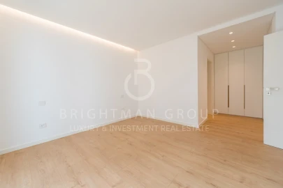 Apartamento T3 para Venda em Carcavelos e Parede