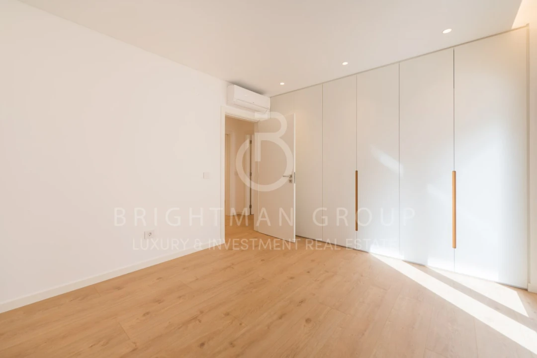 Apartamento T3 para Venda em Carcavelos e Parede Foto 22