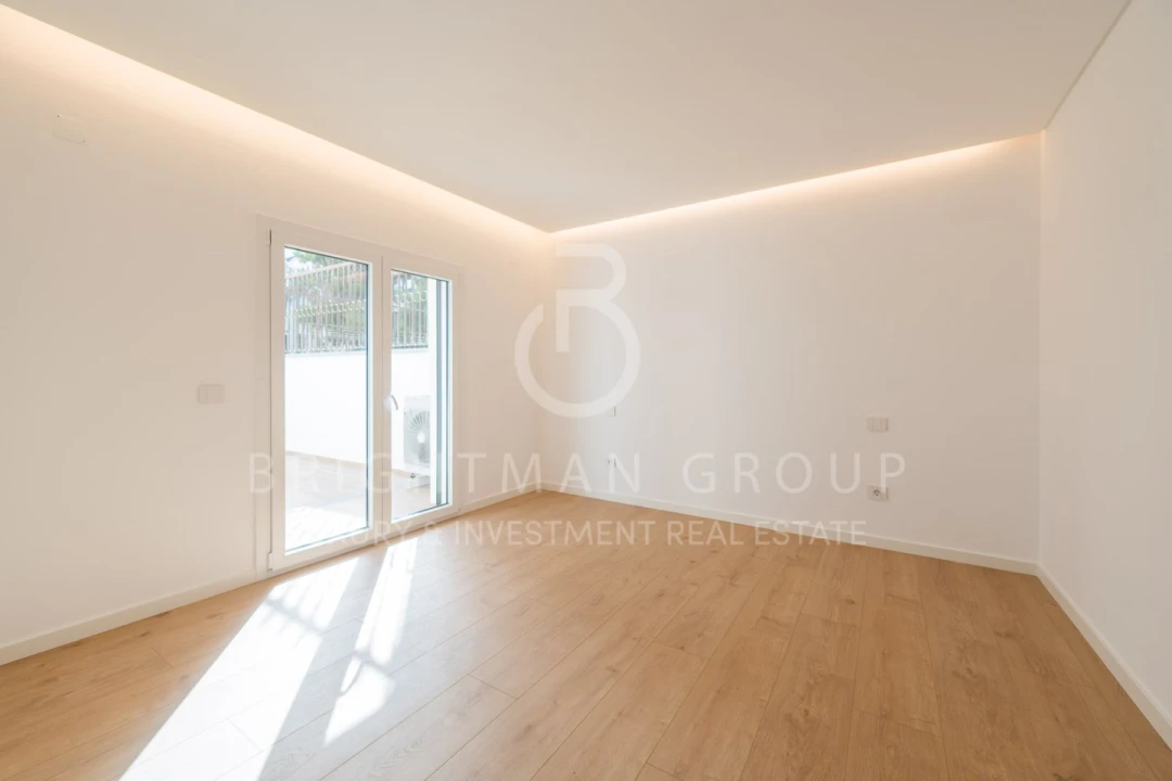 Apartamento T3 para Venda em Carcavelos e Parede Foto 25
