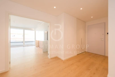 Apartamento T3 para Venda em Carcavelos e Parede