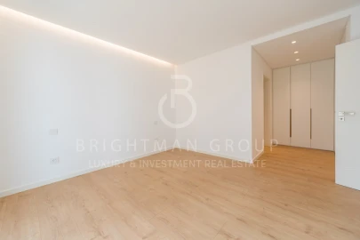 Apartamento T3 para Venda em Carcavelos e Parede