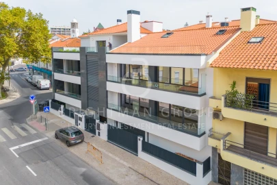 Apartamento T3 para Venda em Carcavelos e Parede