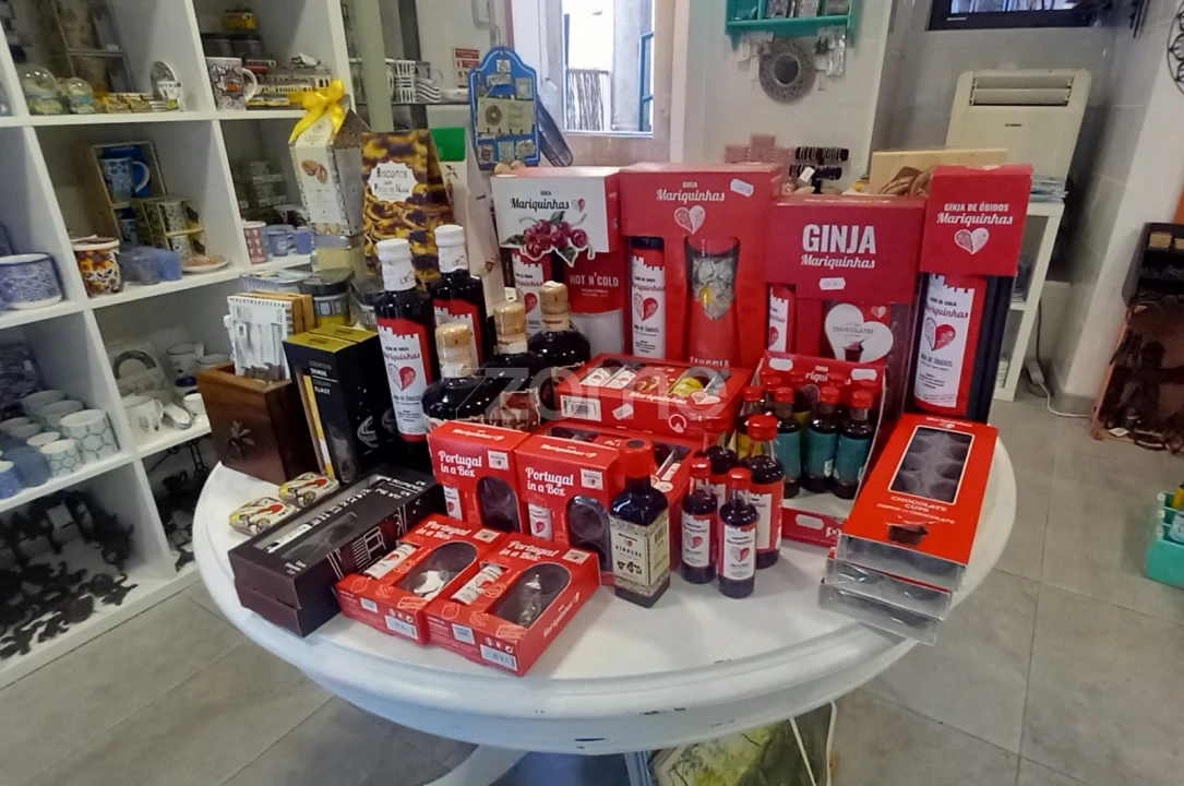 Negócio para Trespasse em Santa Maria e São Miguel, São Martinho, São Pedro Penaferrim Foto 9