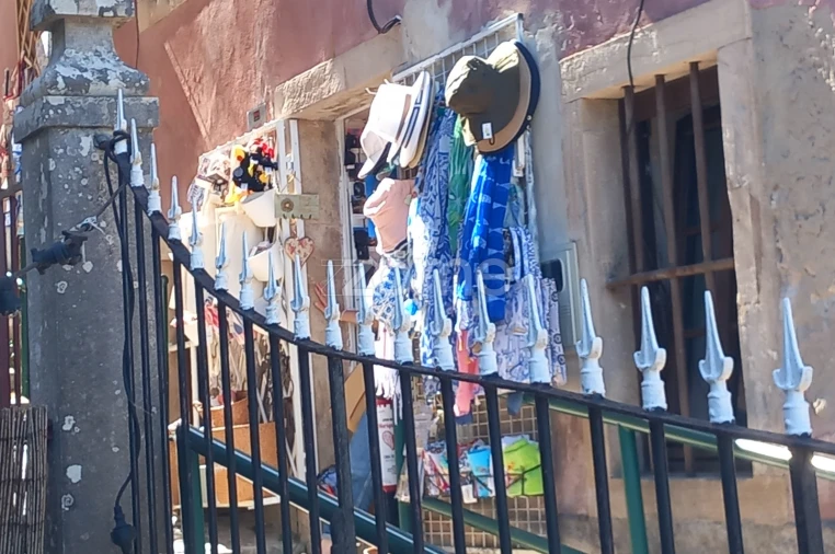 Negócio para Trespasse em Santa Maria e São Miguel, São Martinho, São Pedro Penaferrim Foto 15