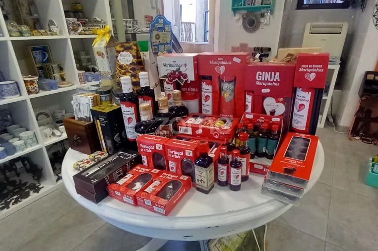 Negócio para Trespasse em Santa Maria e São Miguel, São Martinho, São Pedro Penaferrim Foto 9