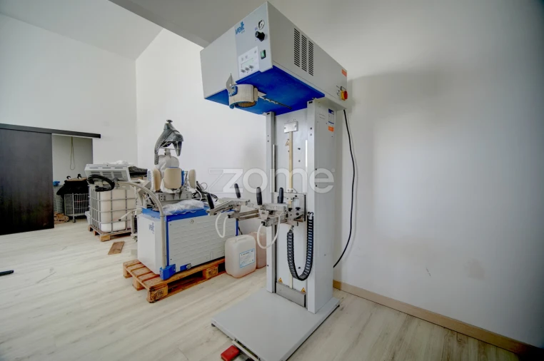 Negócio para Trespasse em Santa Iria de Azoia, São João da Talha e Bobadela Foto 24