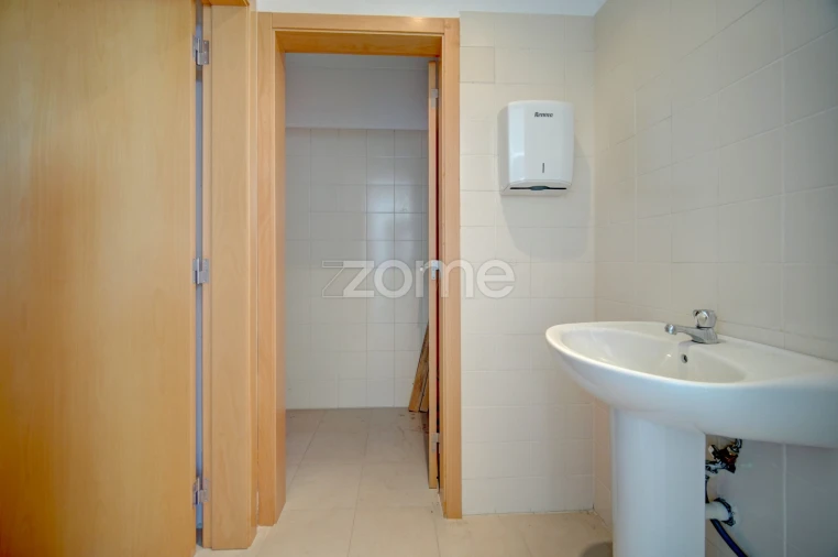 Negócio para Trespasse em Santa Iria de Azoia, São João da Talha e Bobadela Foto 25