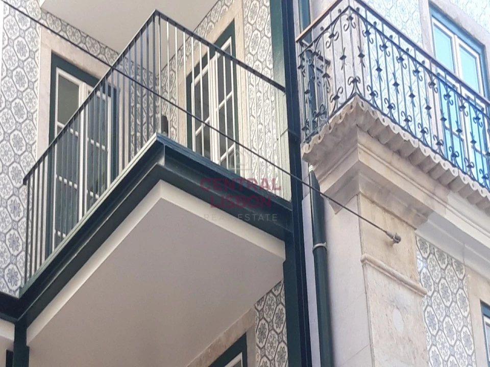 Apartamento T1 para Arrendamento em Santa Maria Maior Foto 6