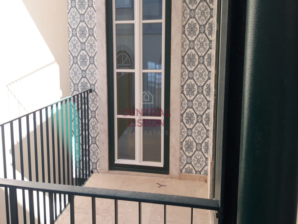 Apartamento T1 para Arrendamento em Santa Maria Maior Foto 8