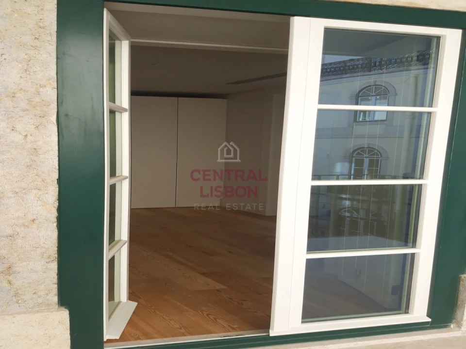 Apartamento T1 para Arrendamento em Santa Maria Maior Foto 25