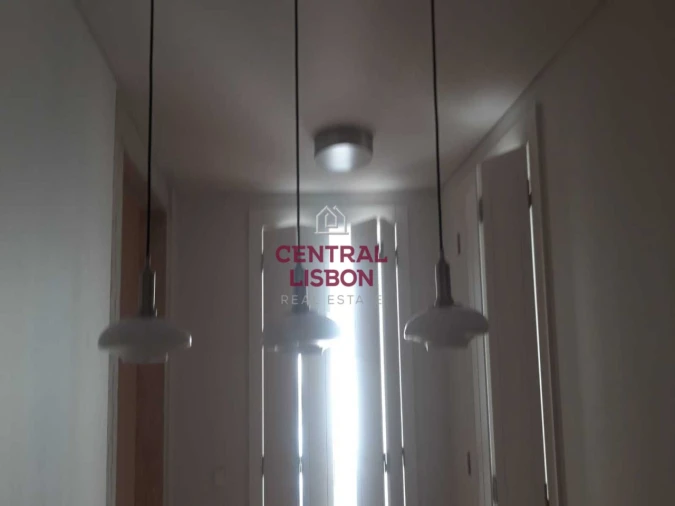 Apartamento T1 para Arrendamento em Santa Maria Maior Foto 14