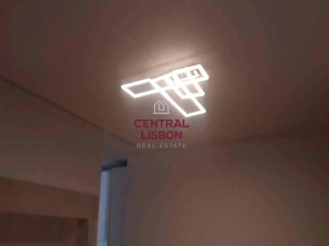 Apartamento T1 para Arrendamento em Santa Maria Maior Foto 20