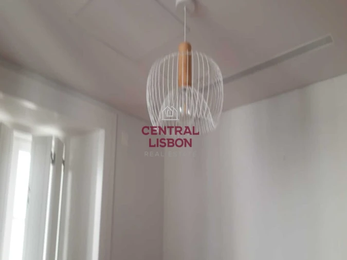 Apartamento T1 para Arrendamento em Santa Maria Maior Foto 24