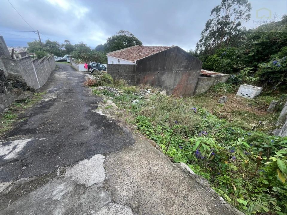 Terreno para Venda em Fajã de Cima Foto 5