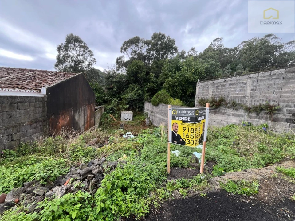 Terreno para Venda em Fajã de Cima Foto 9