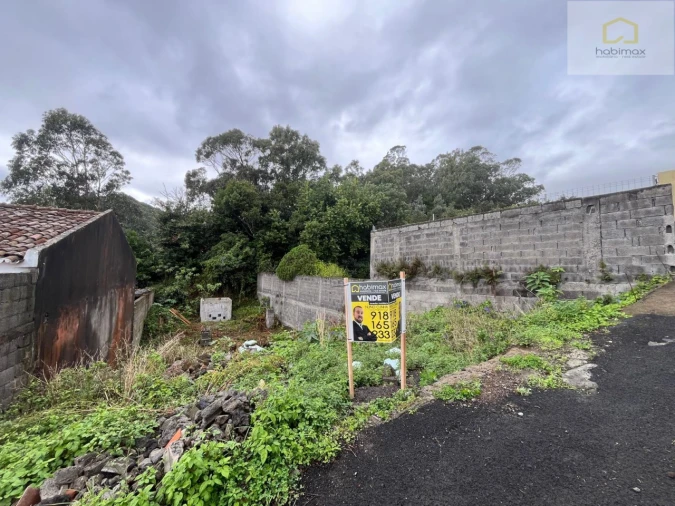 Terreno para Venda em Fajã de Cima Foto 1