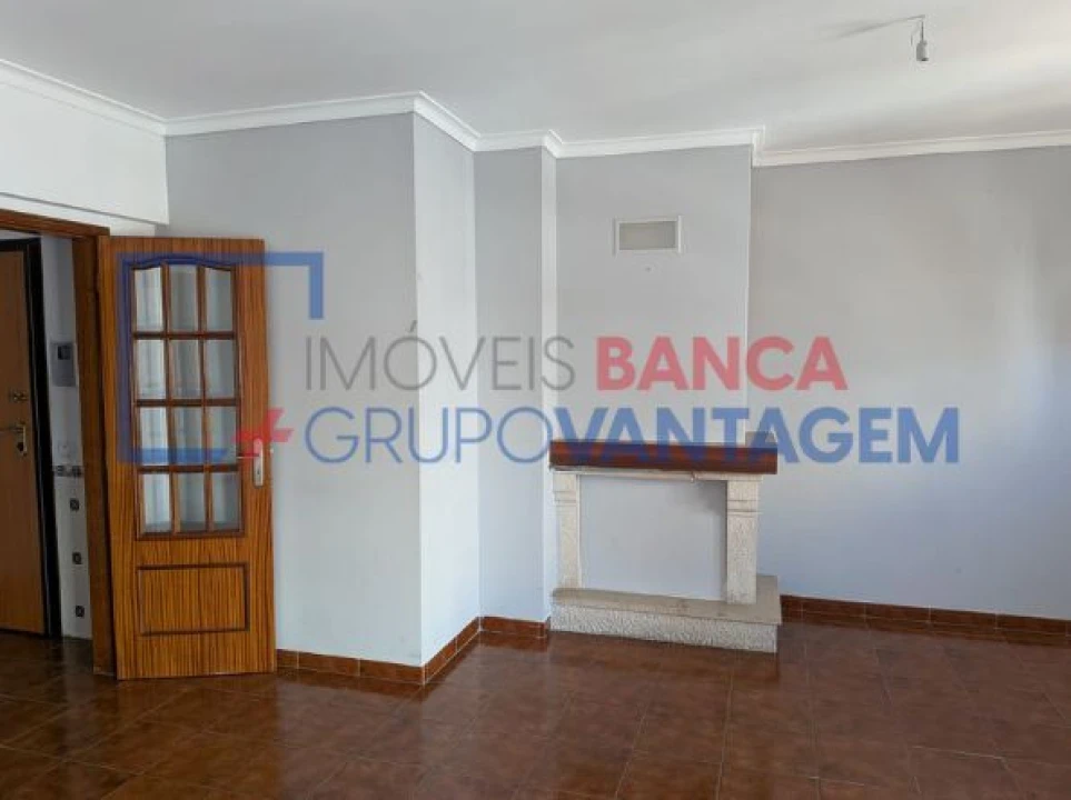 Apartamento T3 para Venda em Carregado e Cadafais Foto 7