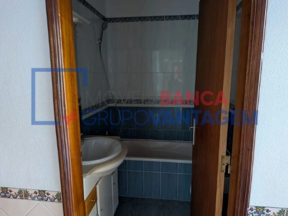 Apartamento T3 para Venda em Carregado e Cadafais Foto 21