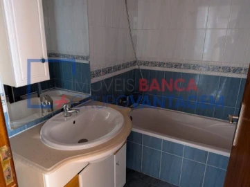 Apartamento T3 para Venda em Carregado e Cadafais