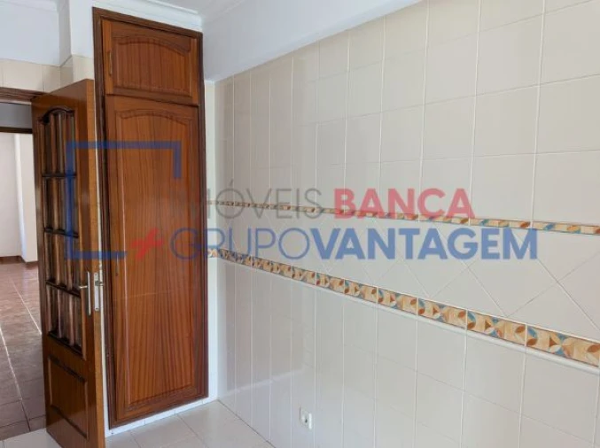 Apartamento T3 para Venda em Carregado e Cadafais Foto 12