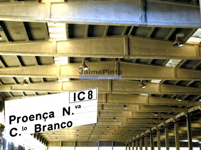 Armazém para Venda em Idanha-A-Nova e Alcafozes