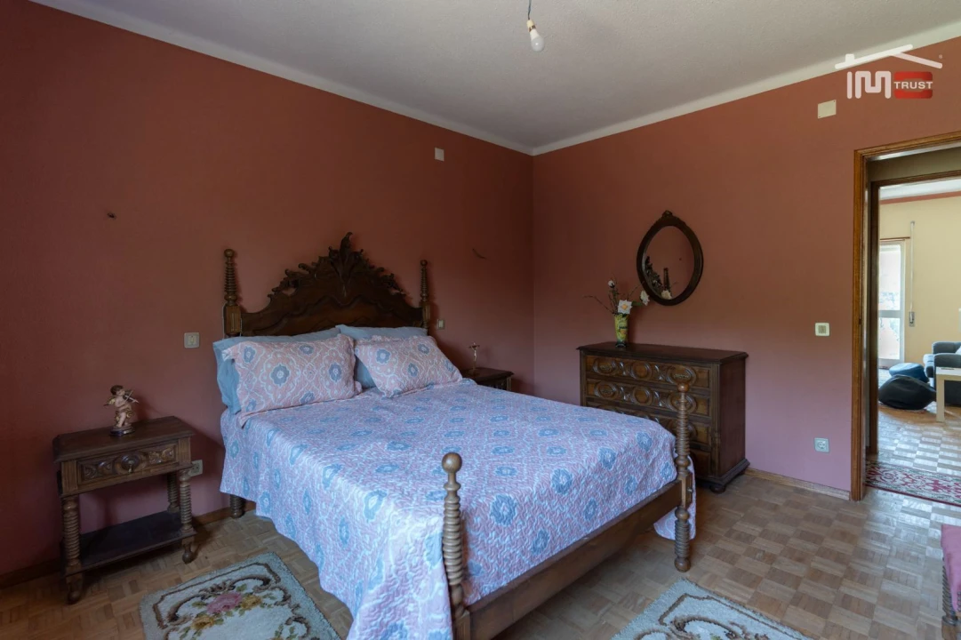 Moradia T3 para Venda em Alvados e Alcaria Foto 13