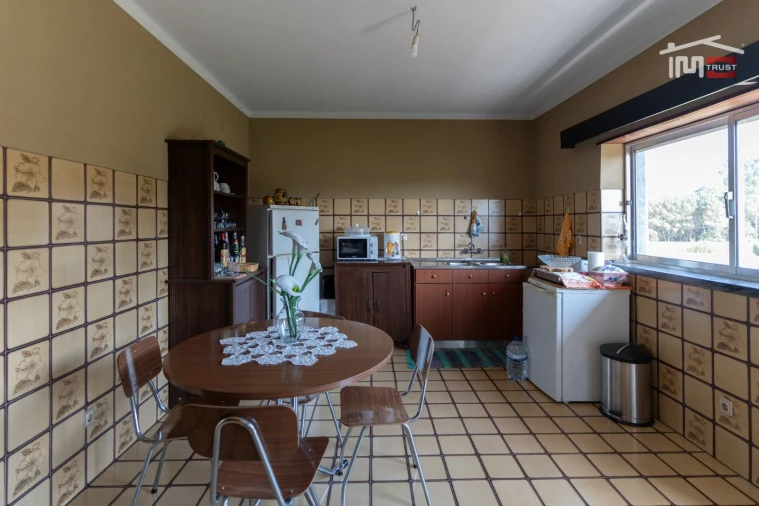 Moradia T3 para Venda em Alvados e Alcaria Foto 10