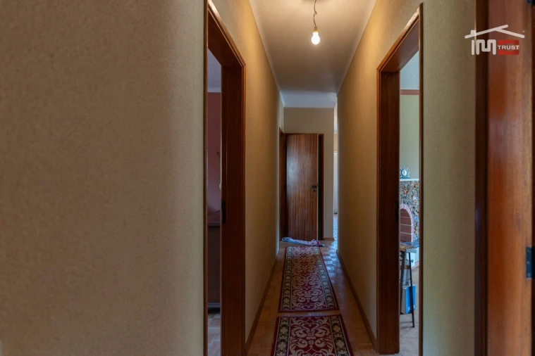 Moradia T3 para Venda em Alvados e Alcaria Foto 19