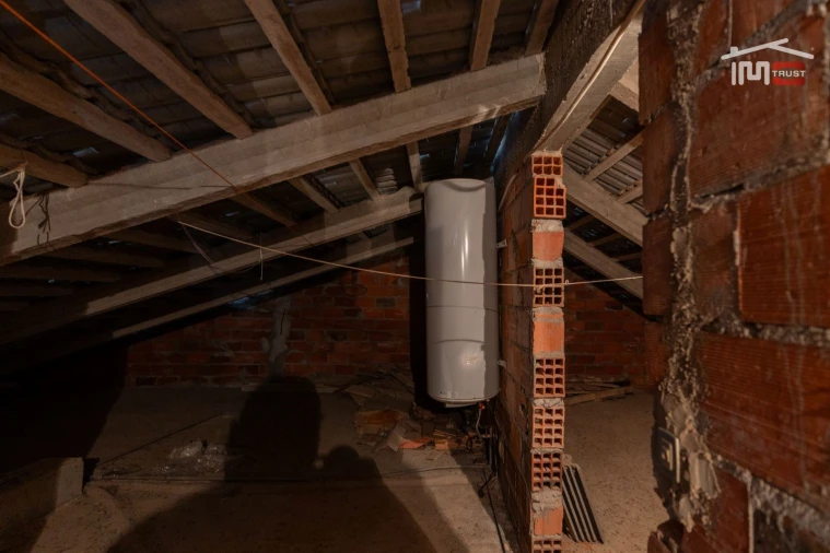 Moradia T3 para Venda em Alvados e Alcaria Foto 28