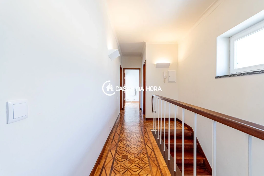 Moradia T5 para Venda em Cascais e Estoril Foto 12