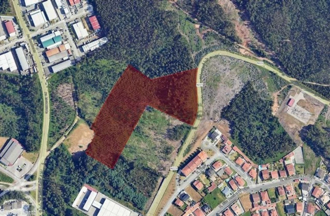 Terreno Comércio / Armazém para Venda em São Miguel do Souto e Mosteirô Foto 2