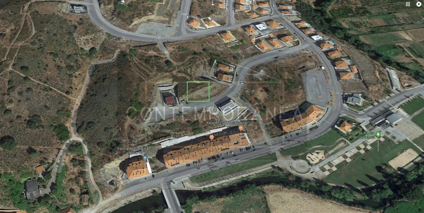 Terreno para Venda em Mirandela Foto 1