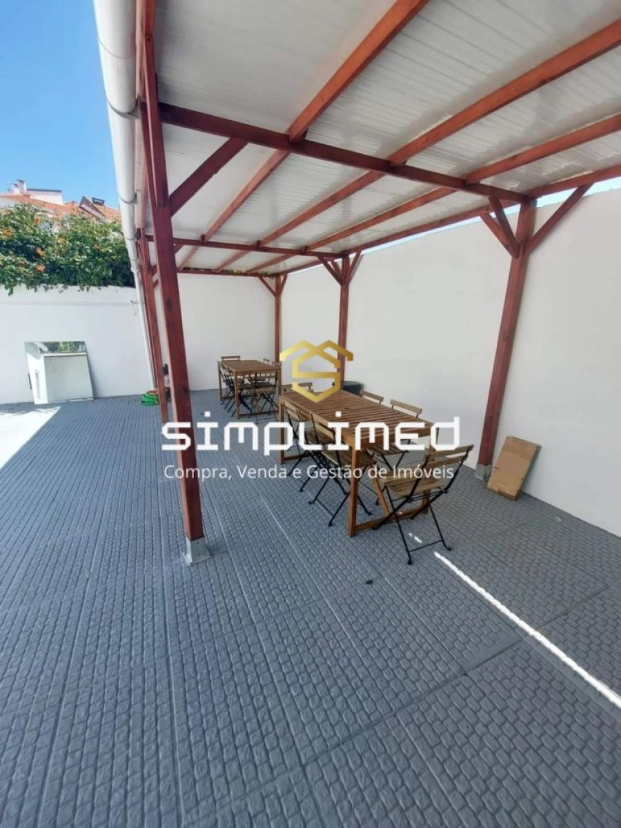 Moradia T4 para Venda em Ajuda Foto 3