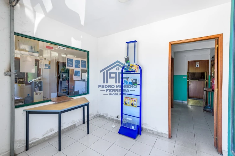 Loja para Venda em Covilhã e Canhoso Foto 42