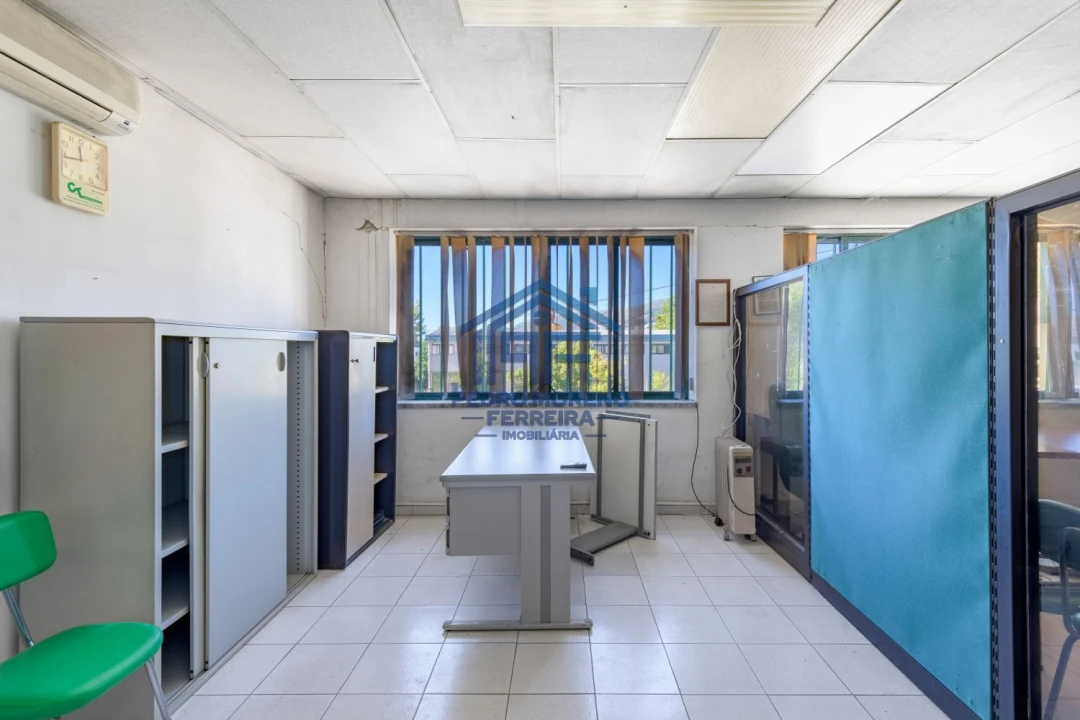 Loja para Venda em Covilhã e Canhoso Foto 46