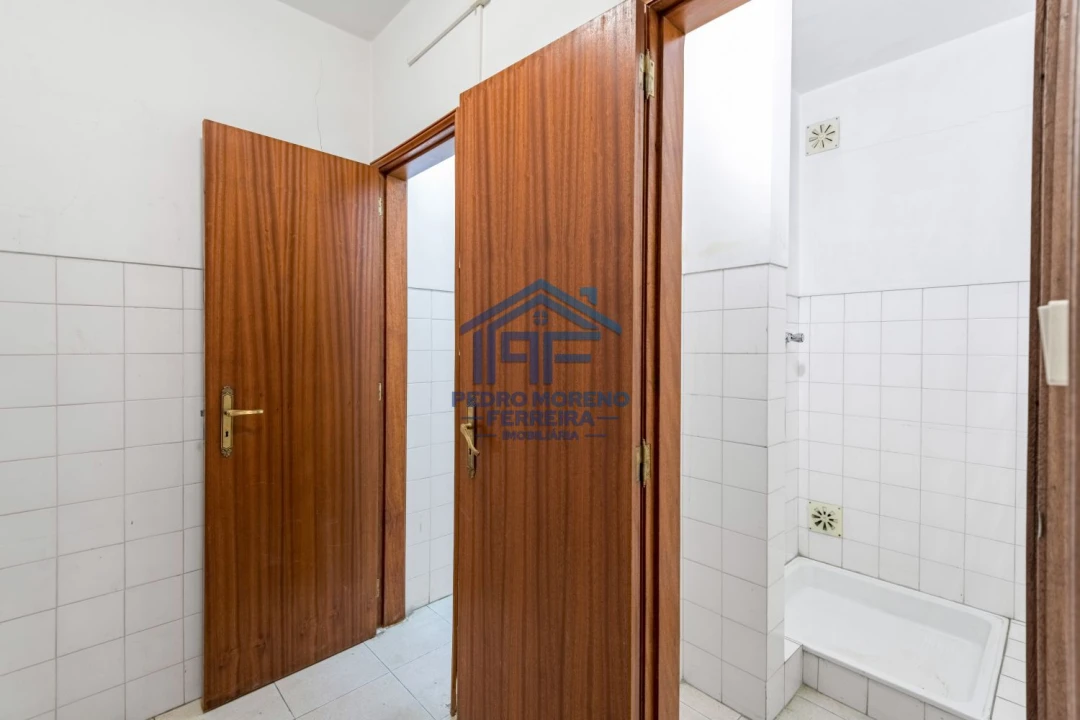 Loja para Venda em Covilhã e Canhoso Foto 40