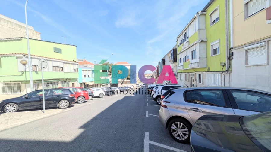 Apartamento T1 para Venda em Águas Livres Foto 43