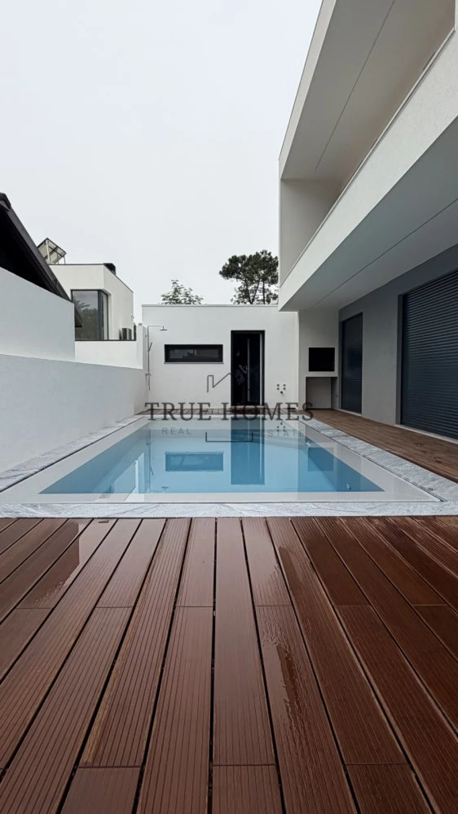 Moradia T4 para Venda em Charneca de Caparica e Sobreda Foto 4