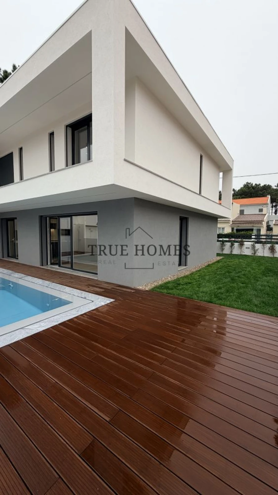 Moradia T4 para Venda em Charneca de Caparica e Sobreda Foto 36