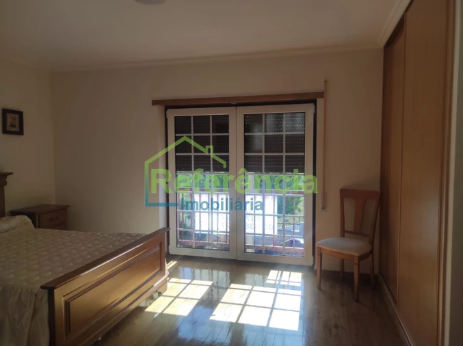 Moradia T3 para Venda em Santa Cruz/Trindade e Sanjurge Foto 9