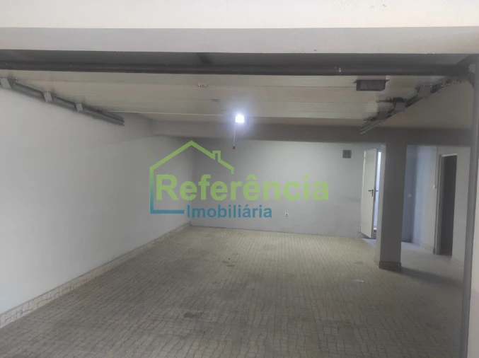 Moradia T3 para Venda em Santa Cruz/Trindade e Sanjurge Foto 15